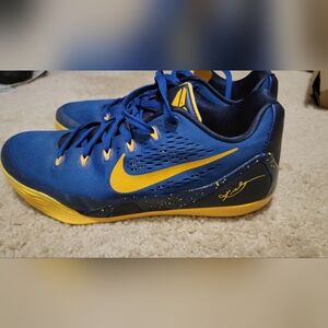 kobe 9 em low gym blue